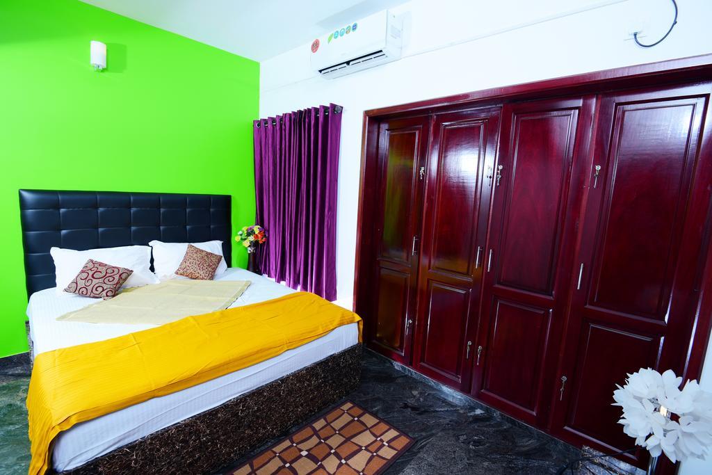 Beersheba Three Bed Room A/C Apartments Thiruvananthapuram Dış mekan fotoğraf