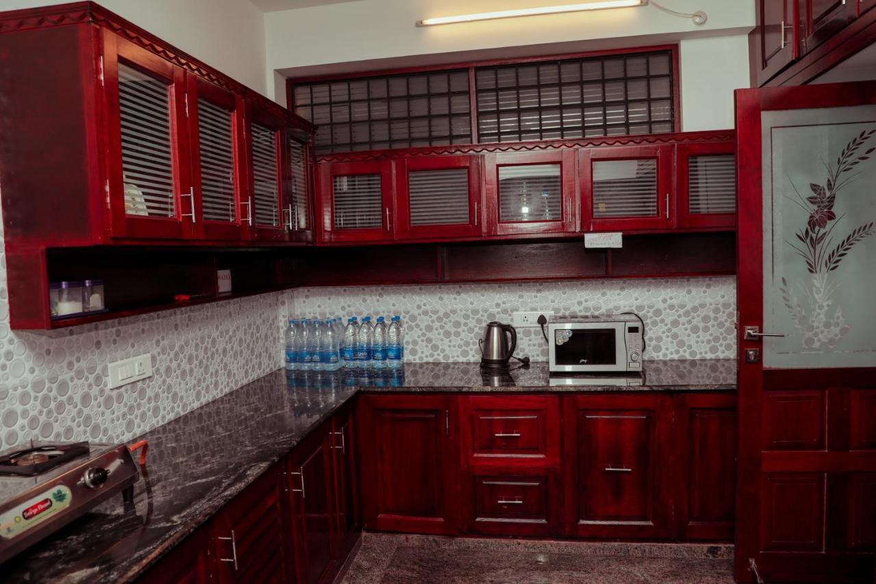 Beersheba Three Bed Room A/C Apartments Thiruvananthapuram Dış mekan fotoğraf